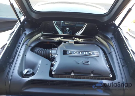 2024 Lotus Emira V6 First Edition z USA, uszkodzony, nr VIN SCCLEKAXXRHA11528